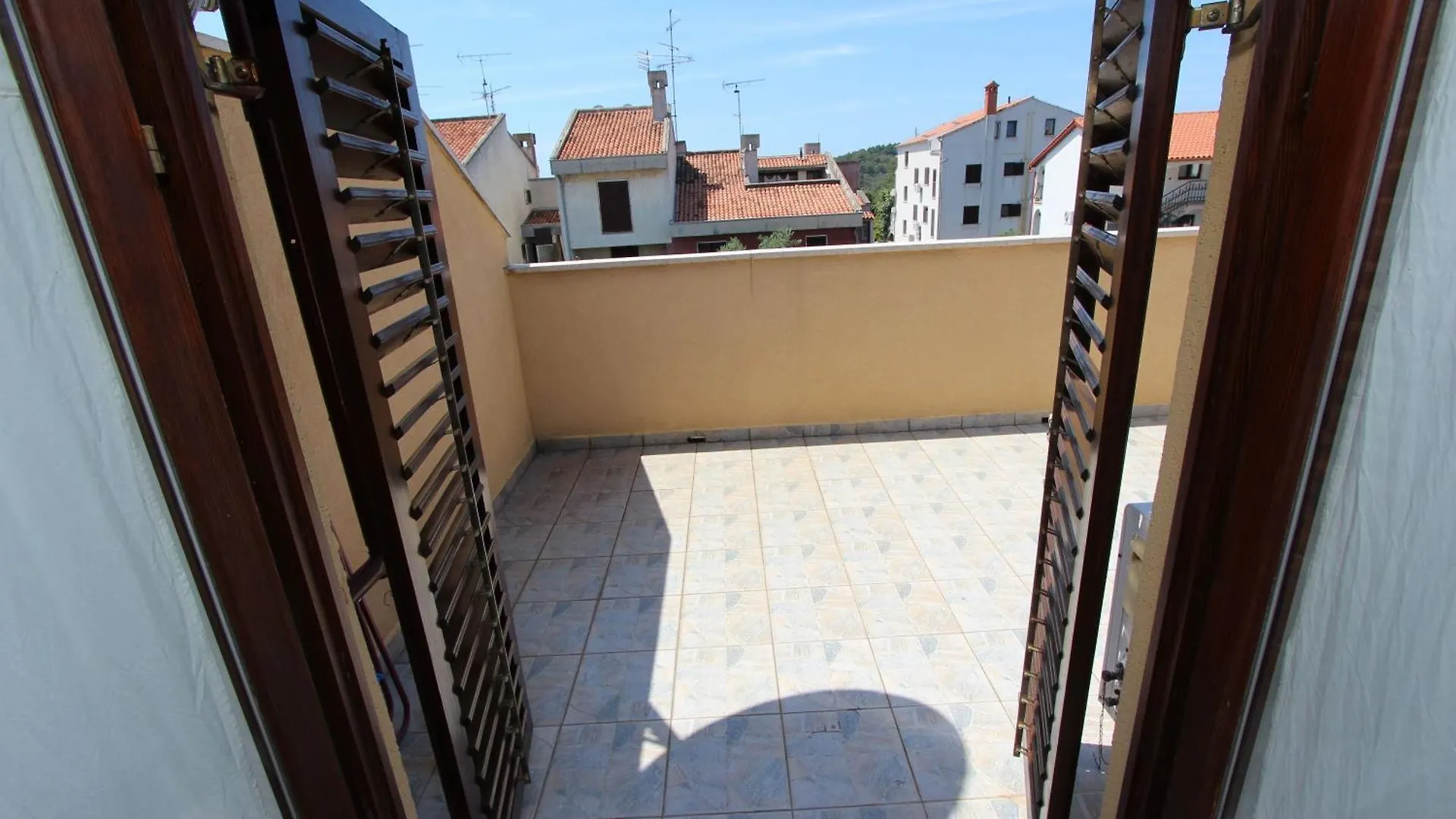 Apartment Ferienwohnung Lora Mit Kleiner Terrasse Rovinj